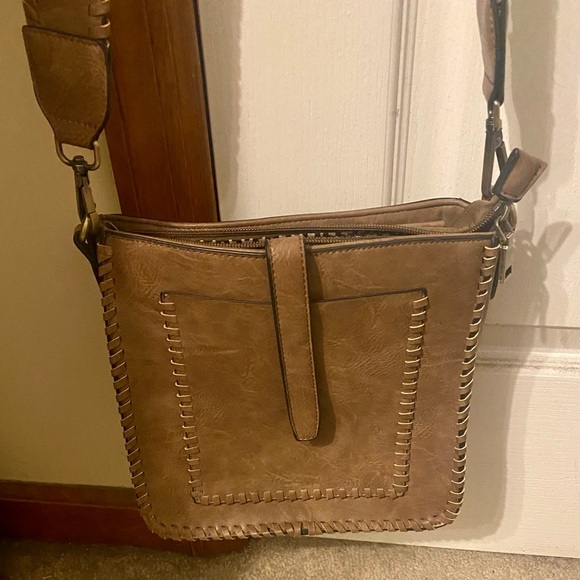 Brown Antik Kraft crossbody. NWOT. Never been used. - Picture 2 of 3
